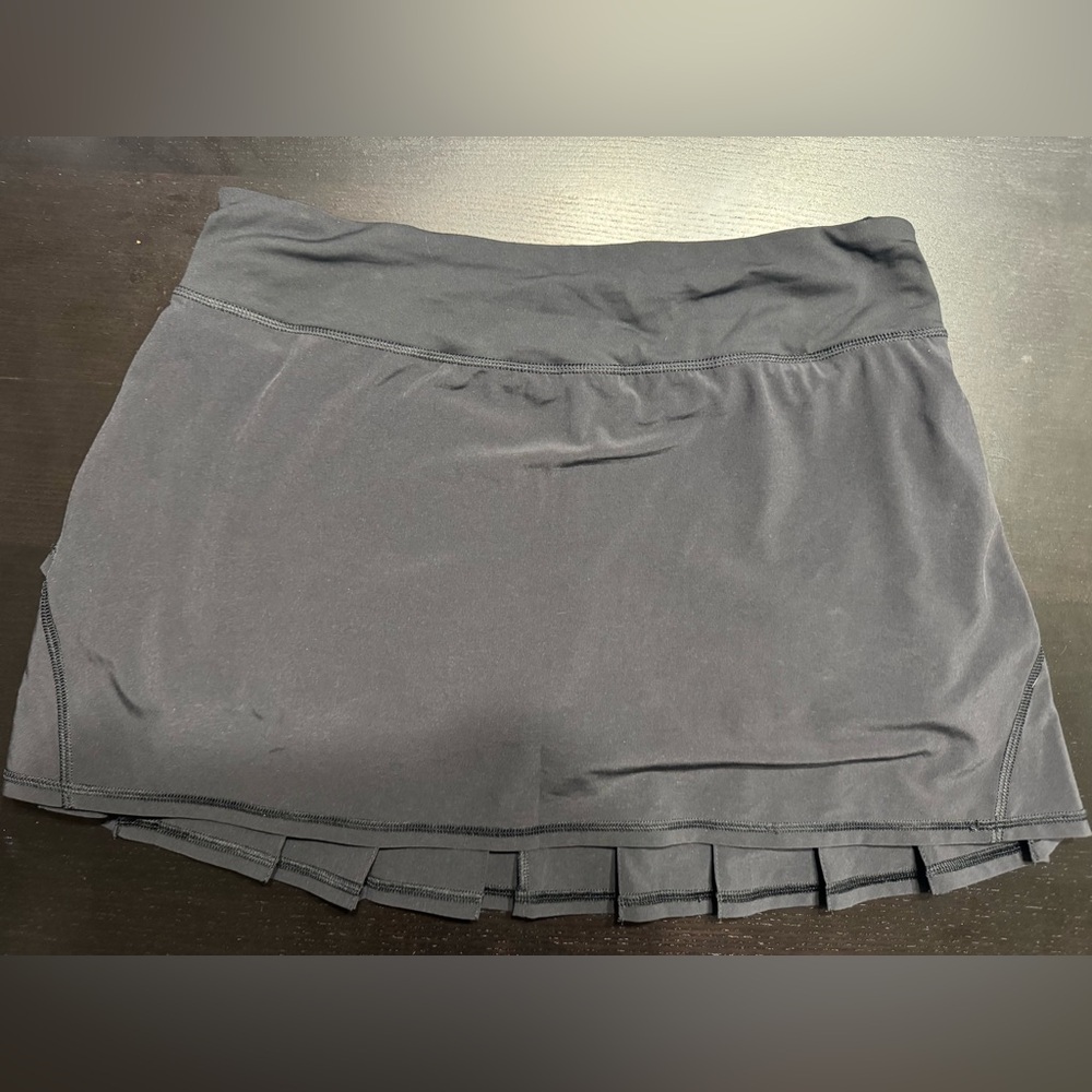 Lululemon Pace Setter Skirt - Size 8
(Classic Black)- older release - Picture 2 of 3
